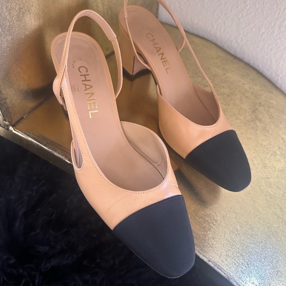 Chanel Classic Coco Women's Tan and Black Slingback Shoes